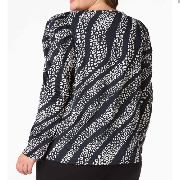 Women's Animal Print Top - Picture 5 of 9